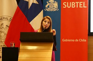 Subsecretaria Pamela Gidi llama a la industria telco a duplicar la inversión en infraestructura digital