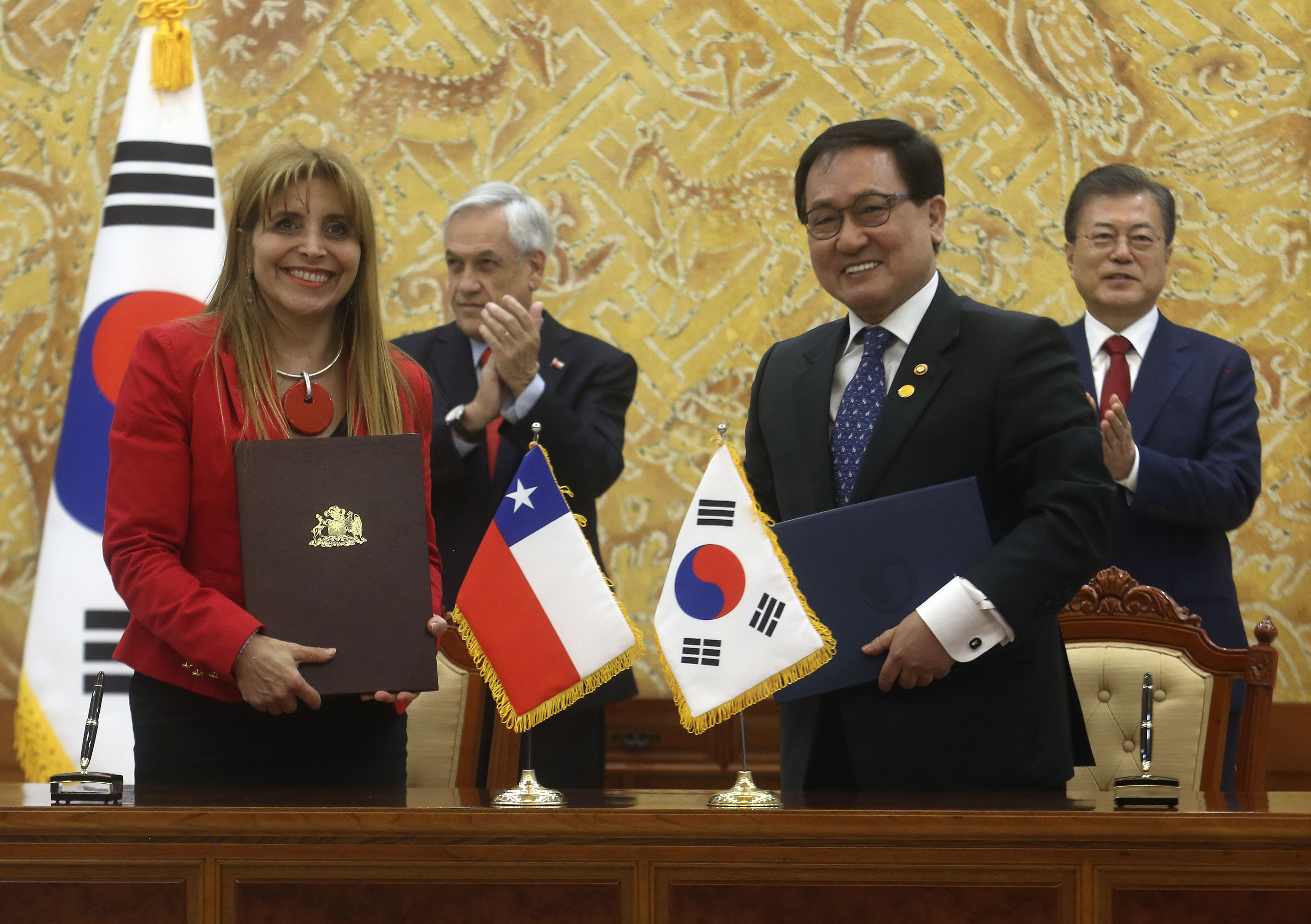 Gobiernos de Chile y Corea del Sur firman acuerdos de cooperación mutua en transportes y telecomunicaciones